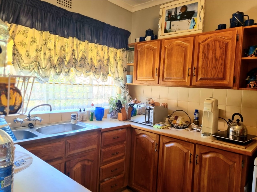 2 Bedroom Property for Sale in Belgravia Northern Cape